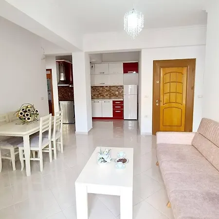 2 Bedroom In The Center Or